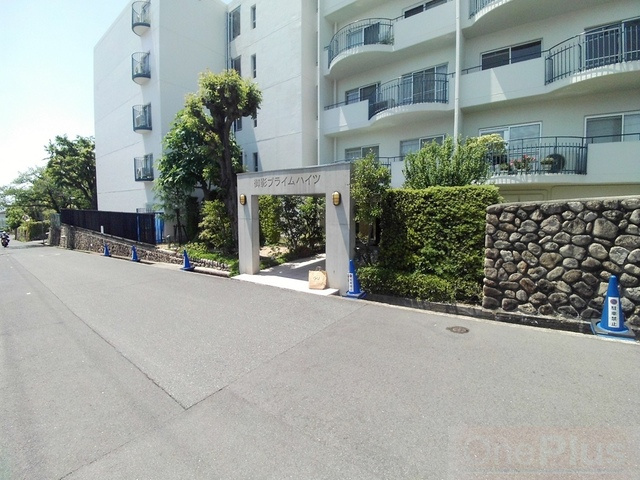 御影プライムハイツのエントランス