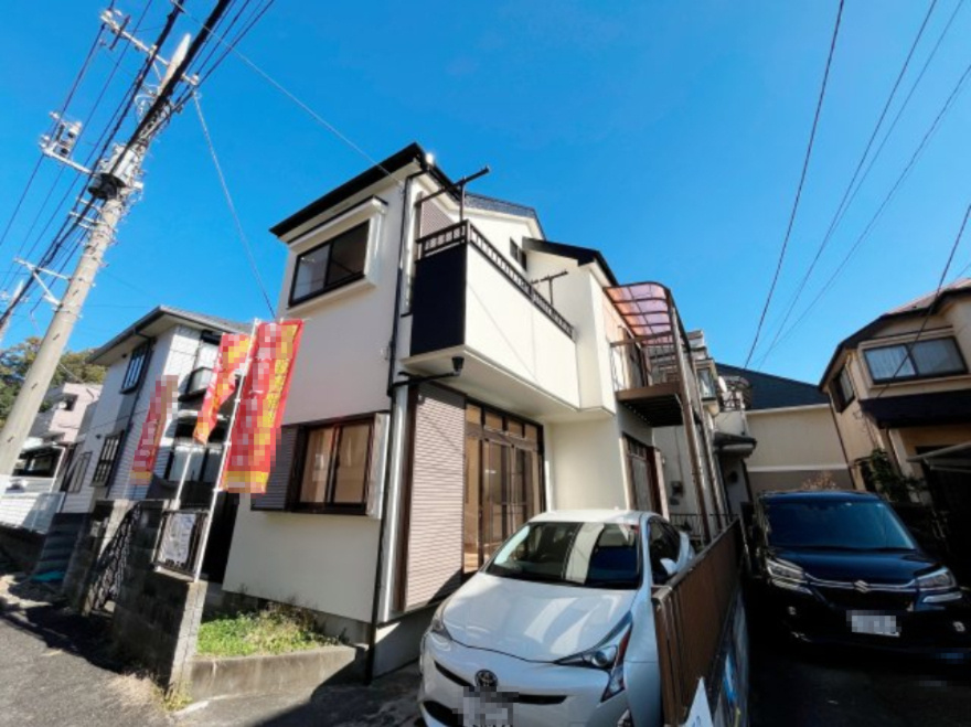 祝　成約済み　八王子市　暁町　中古戸建の外観|スーパーなどの商業施設も近隣。生活環境良好な八王子の中古戸建てです。～仲介手数料無料☆八王子ひなた不動産～八王子市暁町　中古戸建