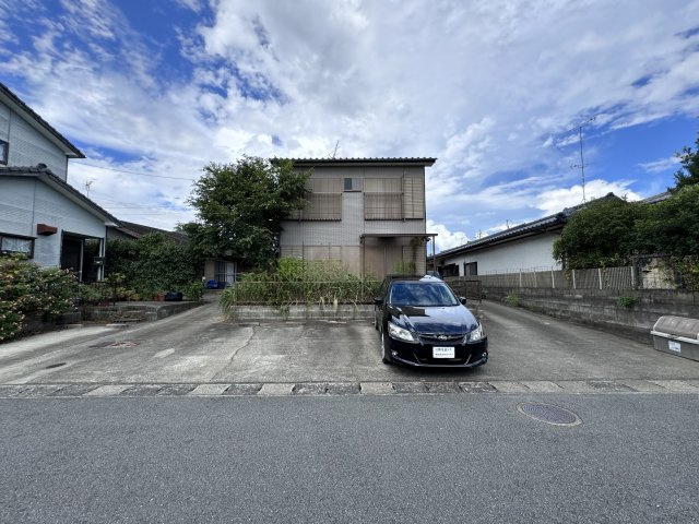 荒尾市四ツ山町２丁目の一戸建て