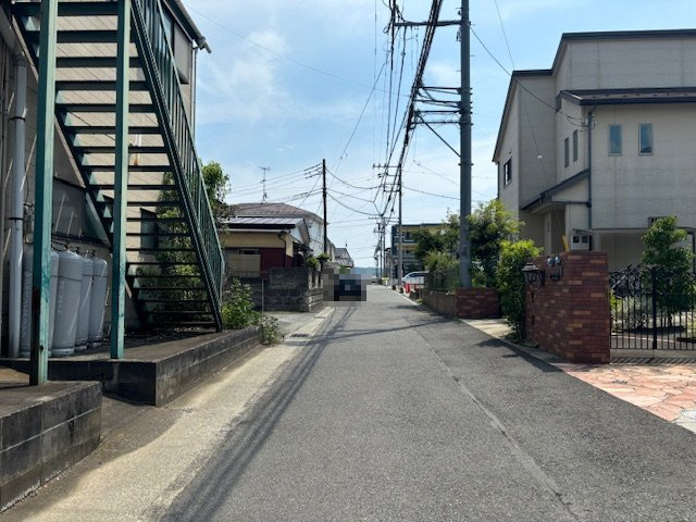 秦野市南矢名　土地の前面道路含む現地写真