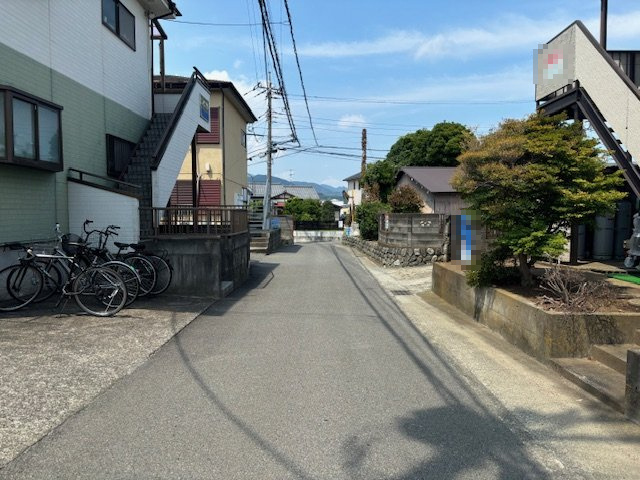 秦野市南矢名　土地の前面道路含む現地写真