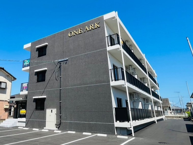 都城市吉尾町の賃貸マンションの外観