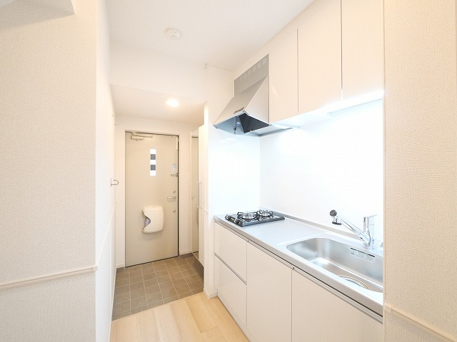 アルドーレの内装|明るい室内です