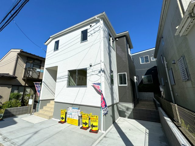 柏市南増尾５丁目新築戸建の外観|完成済み内覧可能です！
