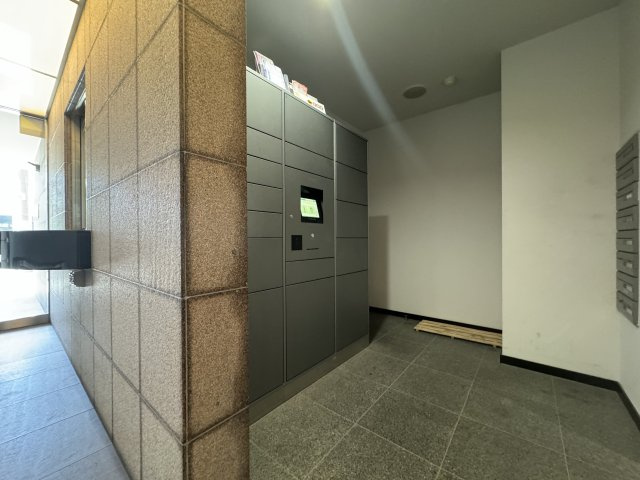 グランスイート文京小石川のその他共用部分|宅配ボックスも完備