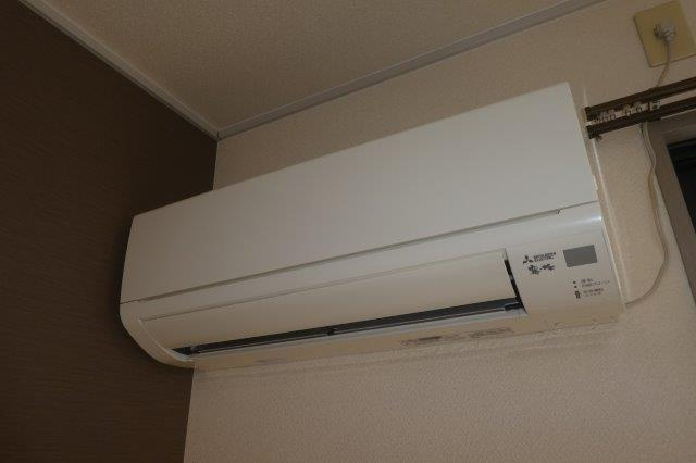 倉敷市大内のアパートの設備|エアコン