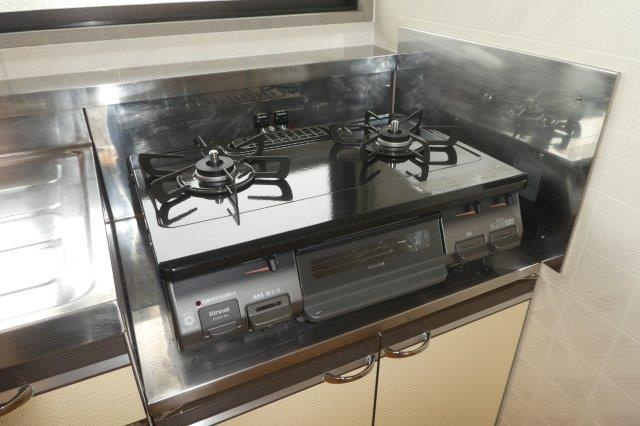 倉敷市大内のアパートのキッチン|2口ガスコンロ
