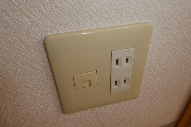 倉敷市大内のアパートの設備|電話モジュラー