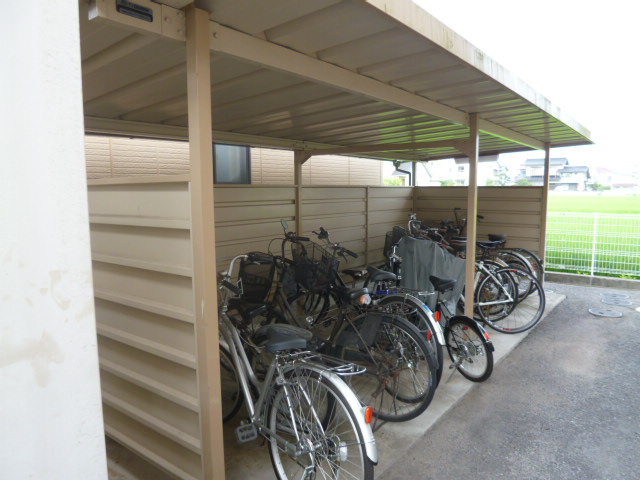 倉敷市大内のアパートのその他共用部分|自転車置き場