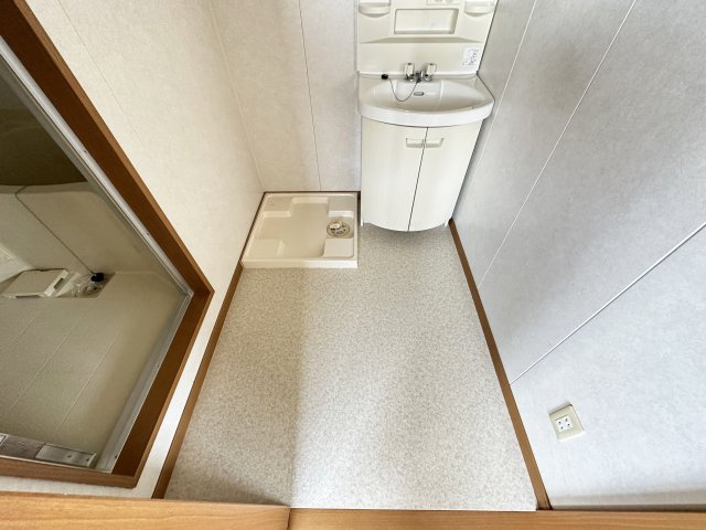 アーバン・ドエルYSの洗面所
