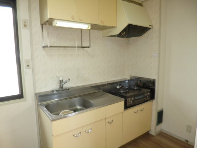 倉敷市川入のアパートのキッチン