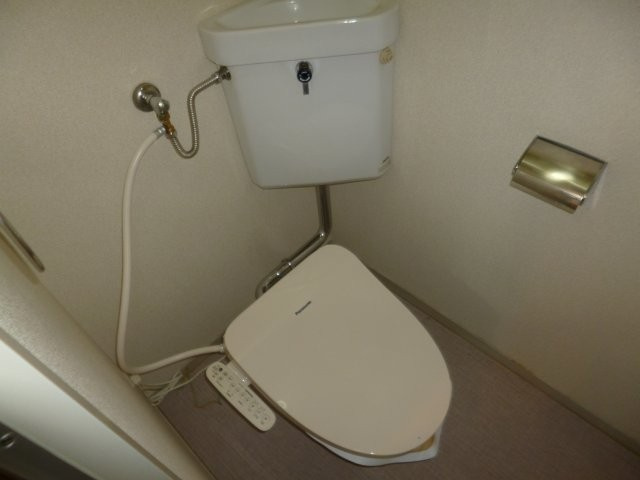 倉敷市川入のアパートのトイレ|ウォシュレット