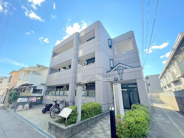 ジョリアウローラの外観