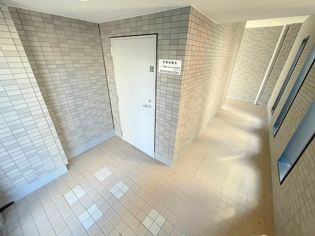 ジョリアウローラのエントランス