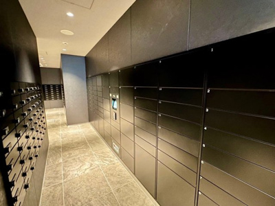 【その他共用部分】 | シエリアタワー大阪堀江 | 荷物の受取に便利な宅配BOXがございます