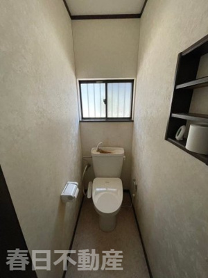  | 八街市滝台・中古戸建 | １階トイレ（経年により全面リニューアルしてご使用下さい）