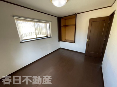 【洋室】 | 八街市滝台・中古戸建 | ２階 洋室６帖