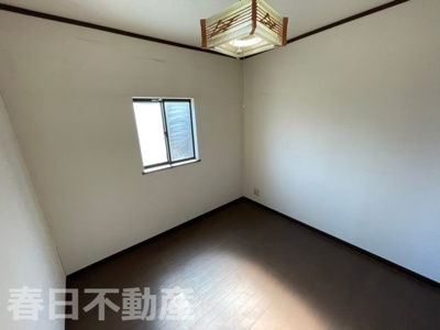 【洋室】 | 八街市滝台・中古戸建 | 納戸 約4.5帖