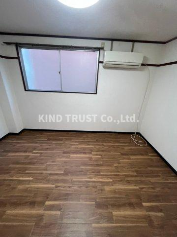 カエデハイツの居間・リビング|使いやすいリビングです