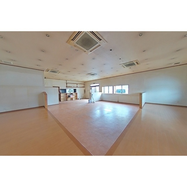 岐阜市早田東町２丁目の店舗一部の内装