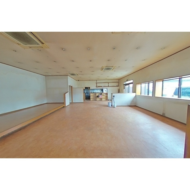 岐阜市早田東町２丁目の店舗一部の内装