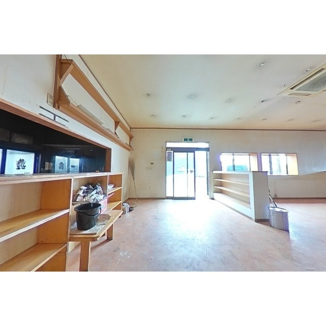 岐阜市早田東町２丁目の店舗一部の内装