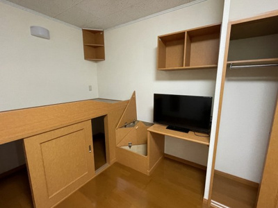 【居間・リビング】 | レオパレス堂形 | 備品や設備仕様は号室等により異なります現地をご確認下さい。