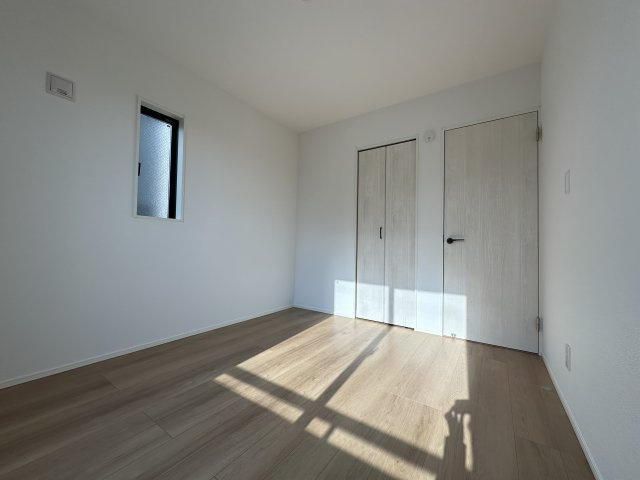 高知市桟橋通５期３棟 2号棟の洋室