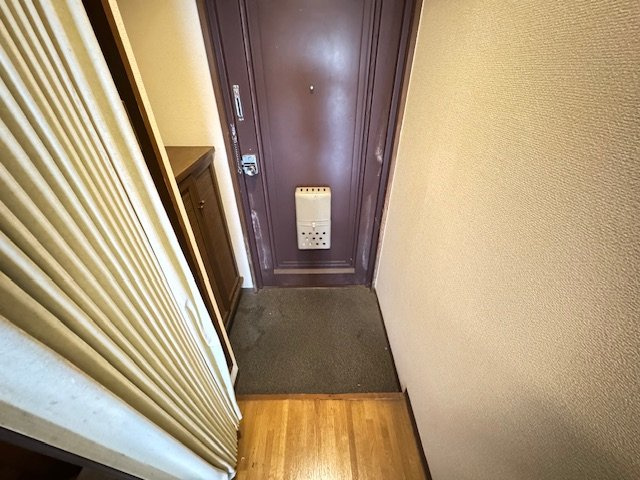 ラ・シャンブル福田1号館の玄関