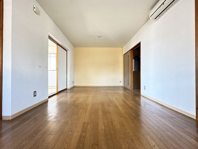 ハイツかおるの居間・リビング