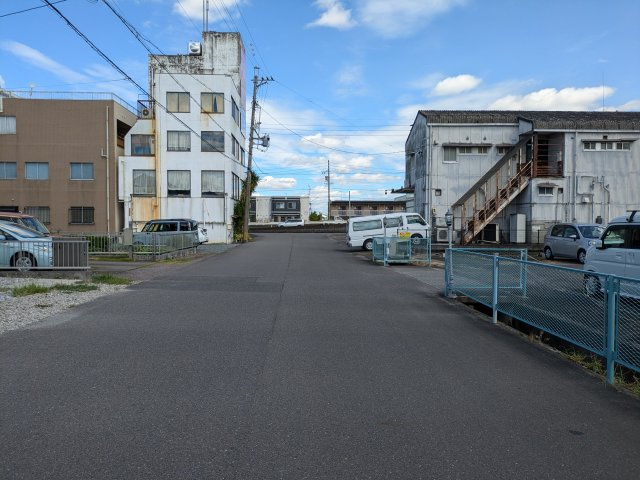 ５０７１８　岐阜市細畑野寄土地の前面道路含む現地写真