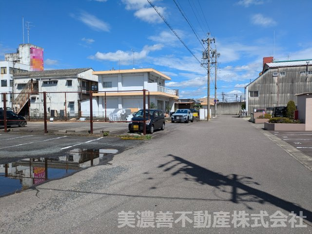 ５０７１８　岐阜市細畑野寄土地の前面道路含む現地写真