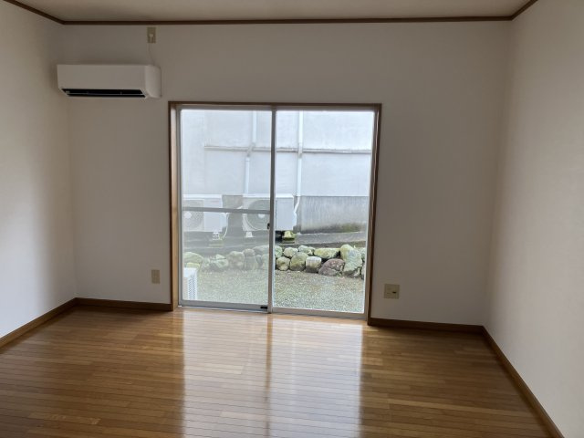 松田惣領テナントの内装