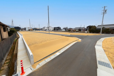 【前面道路含む現地写真】 | 津市芸濃町椋本《全9区画》