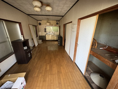 【居間・リビング】 | 東秦泉寺戸建