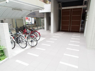 【エントランス】 | 清潔なエントランスです