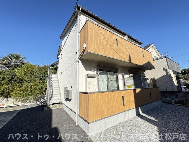 アイビス の外観