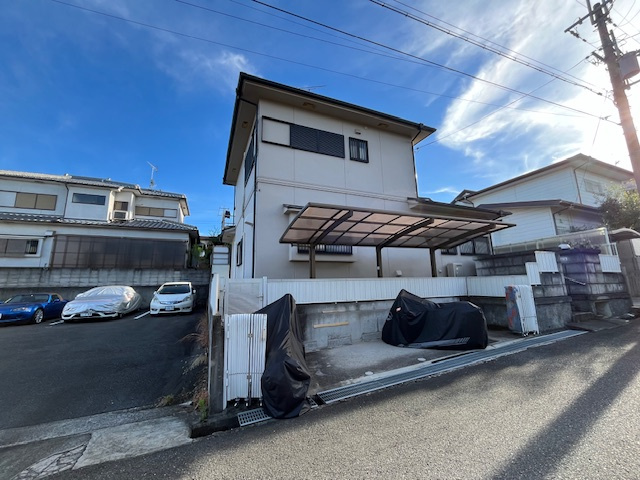 荘園町貸家の外観