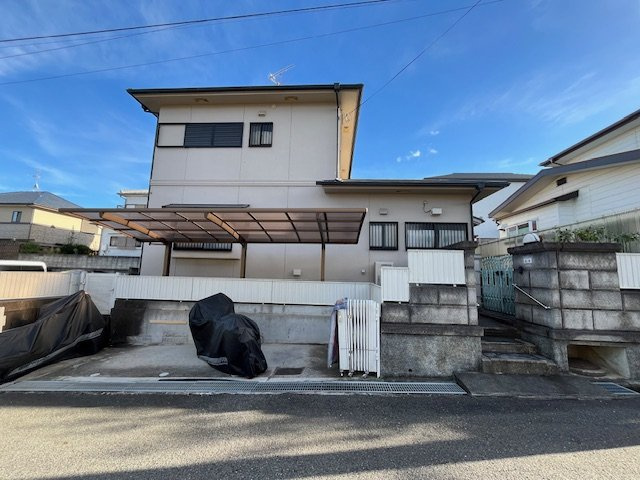 荘園町貸家の外観