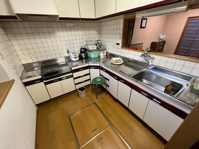 荘園町貸家のキッチン
