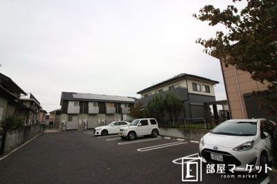 【駐車場】 | カーサ　ベッラ