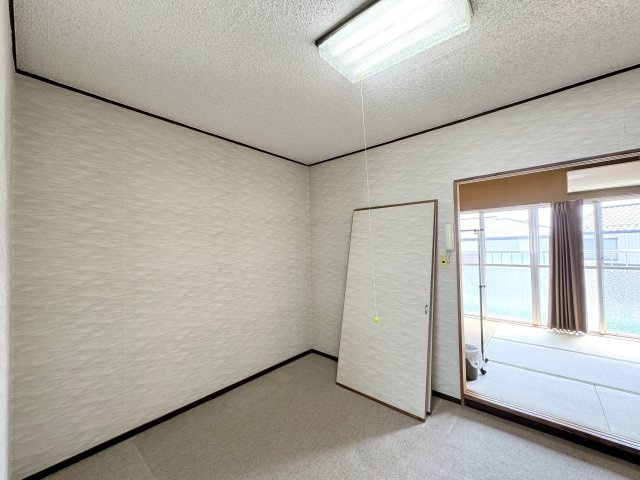 藤森ハイツB棟の洋室