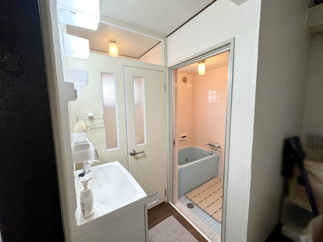 藤森ハイツB棟の脱衣所