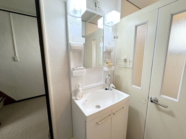 藤森ハイツB棟の独立洗面台