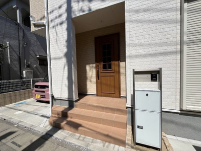 【エントランス】 | Sumai-toさいたま市岩槻区宮町 | ゆとりのあるエントランスです