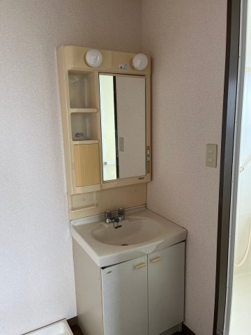 産陽ビルの洗面所