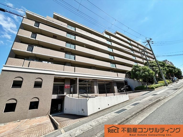 メロディーハイム苦楽園イーストヒルズの外観