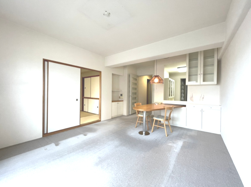 サーパス浜ノ町の居間・リビング