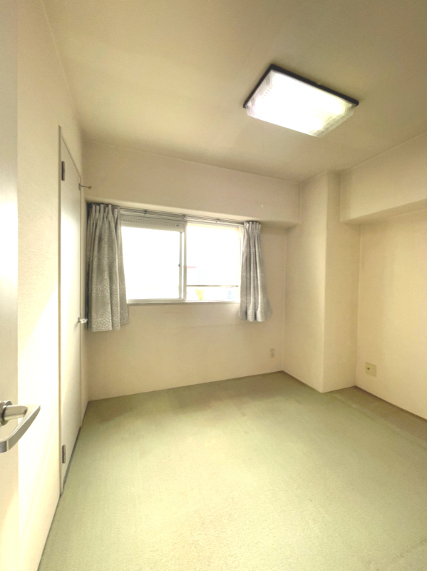 サーパス浜ノ町の洋室