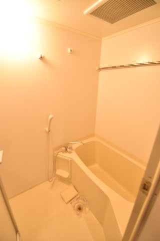 大阪市都島区東野田町４丁目の賃貸マンションの浴室